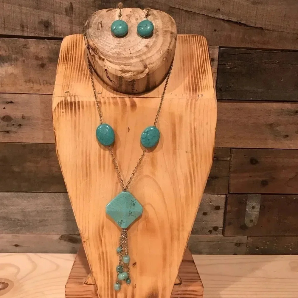 Turquoise necklace set ( handmade )